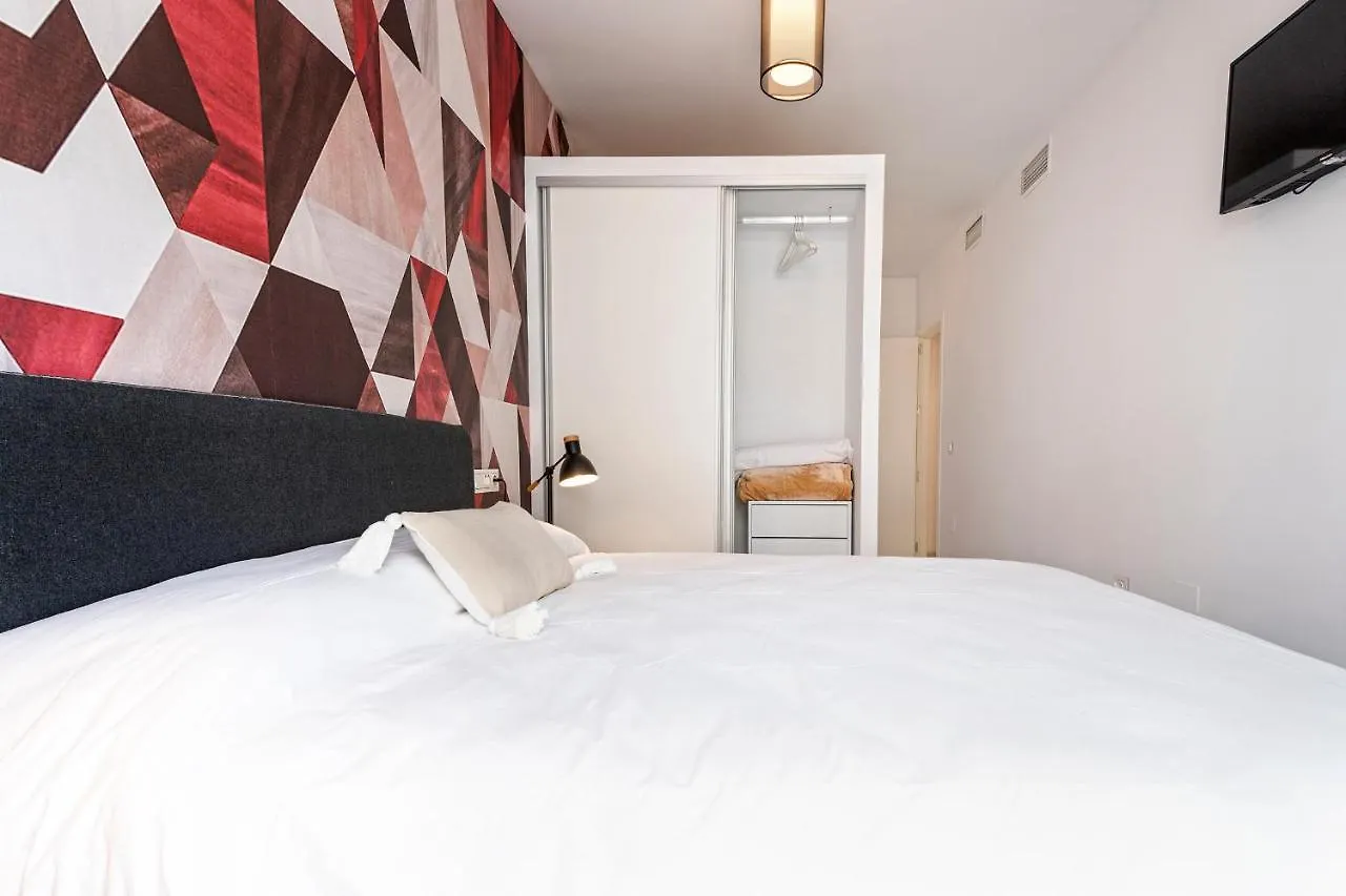 Malaga Rivas 34 Suites Homes 3*,
