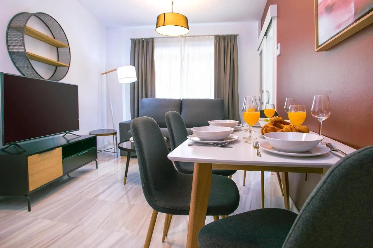 Malaga Rivas 34 Suites Homes 3*,