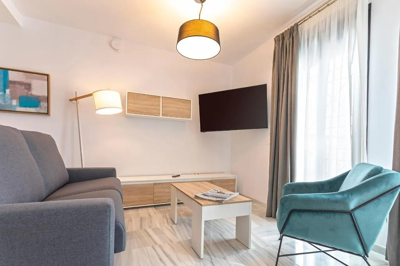 *** Aparthotel Málaga Rivas 34 Suites Homes Spagna